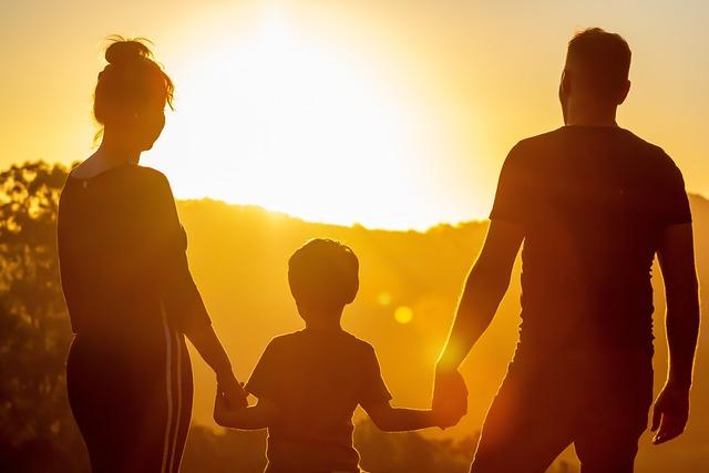 Family Fun: Creating Memorable Moments with DIY Crafts
